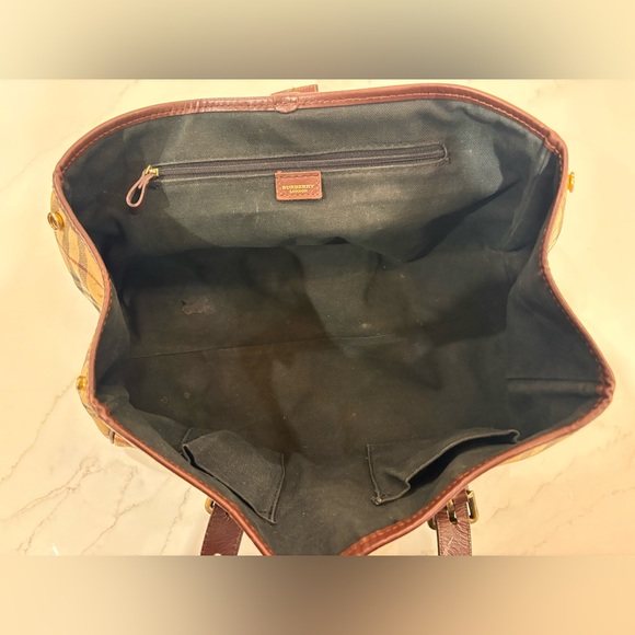 Authentic Burberry Haymarket Check Flap Shoulder Bag - Picture 5 of 7